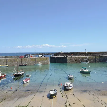 The Boat Watch Holiday home Mousehole